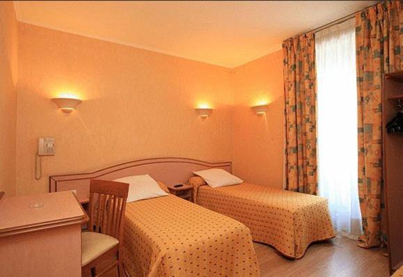 Marciano Hotel Gare Du Nord Paris Værelse billede